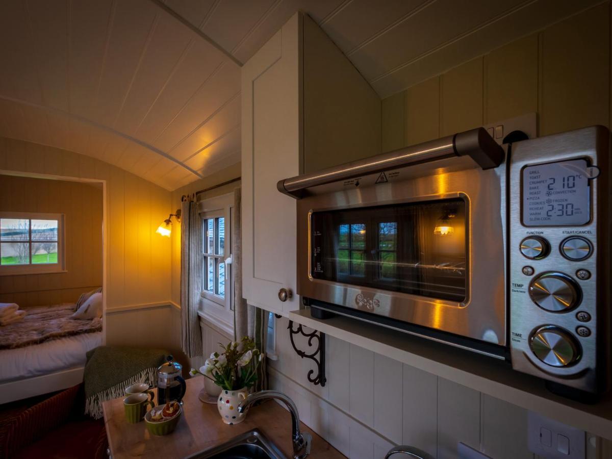 The Pleasant Hut At Mountpleasant Farm Villa Ulverston Exterior photo