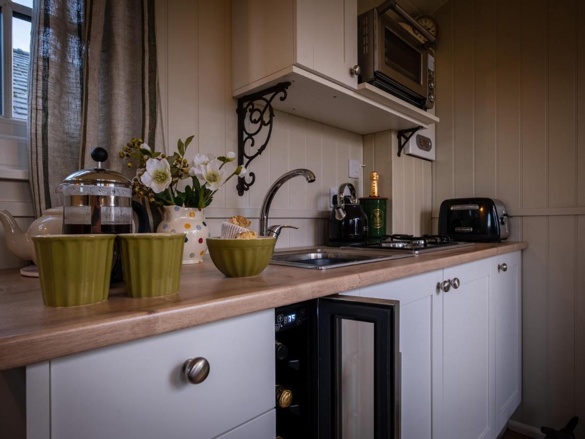 The Pleasant Hut At Mountpleasant Farm Villa Ulverston Exterior photo