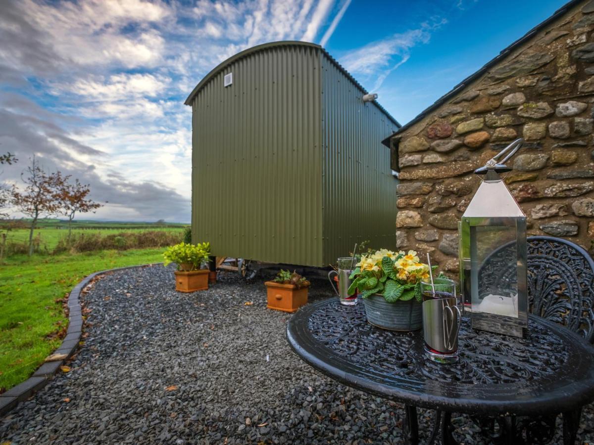 The Pleasant Hut At Mountpleasant Farm Villa Ulverston Exterior photo
